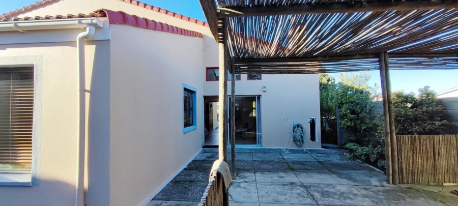 4 Bedroom Property for Sale in Franskraal Western Cape